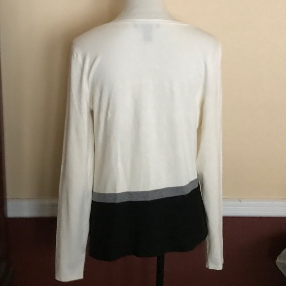 White House Black Market sweater size large - Picture 2 of 6